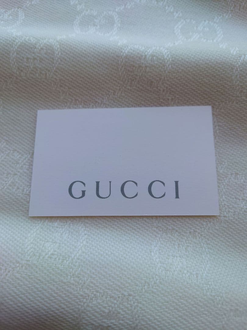 GUCCI ホワイト マフラー ショール　フリンジ付き　グッチ