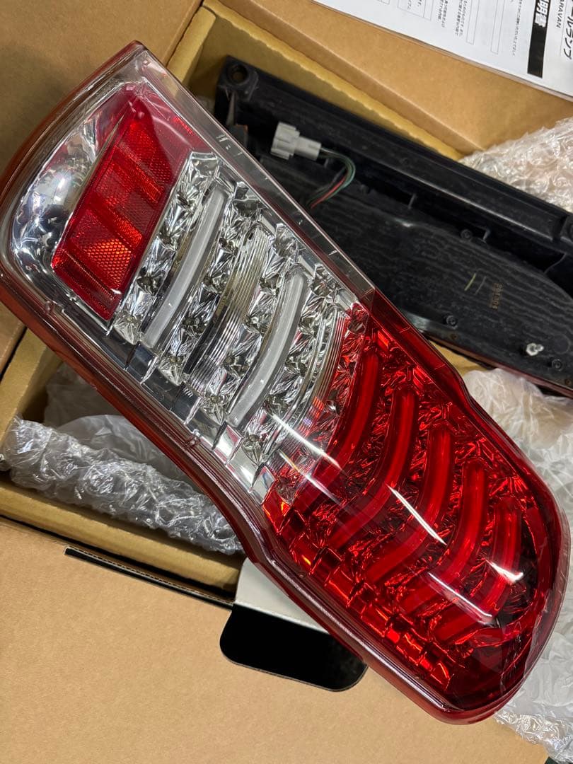 Valenti テールランプ ！
