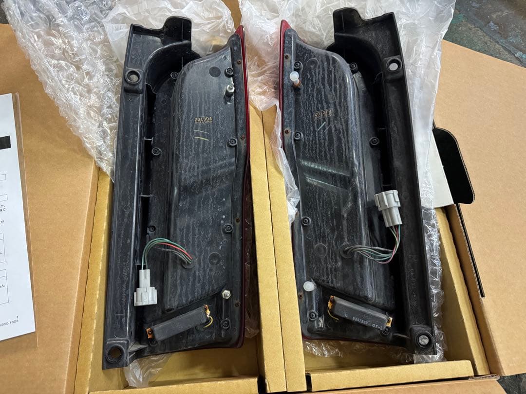 Valenti テールランプ ！