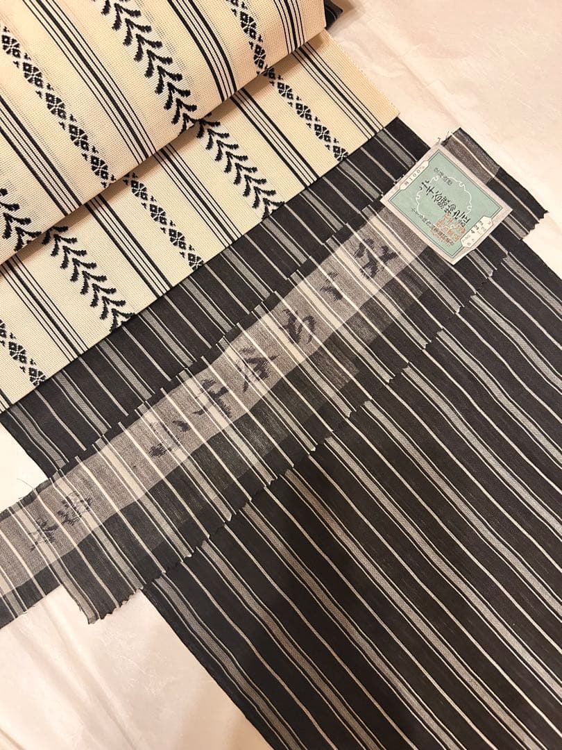 小千谷縮　黒地　ストライプ　モノトーン