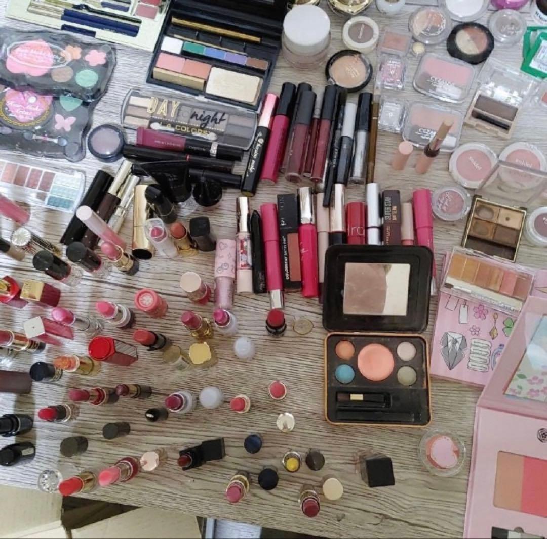 Y*4様 化粧品 コスメまとめ売り 中古から新品まで アイシャドウ 口紅 など