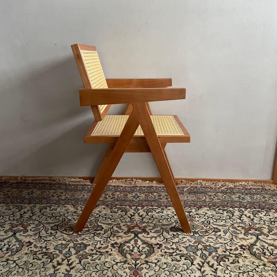 ピエールジャンヌレ　リプロダクト　木製アームチェア ラタン編み　天然木