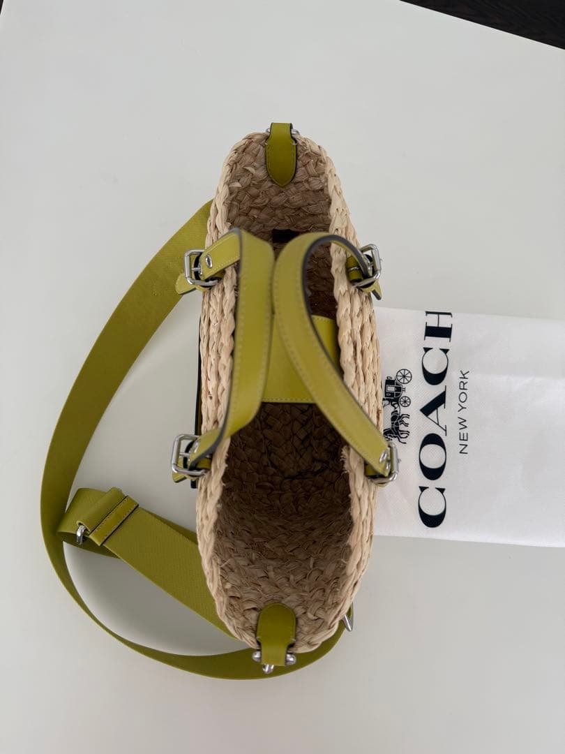 美品　COACH かごバッグ ベージュ/グリーン