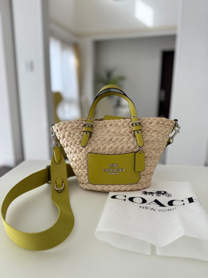 美品　COACH かごバッグ ベージュ/グリーン