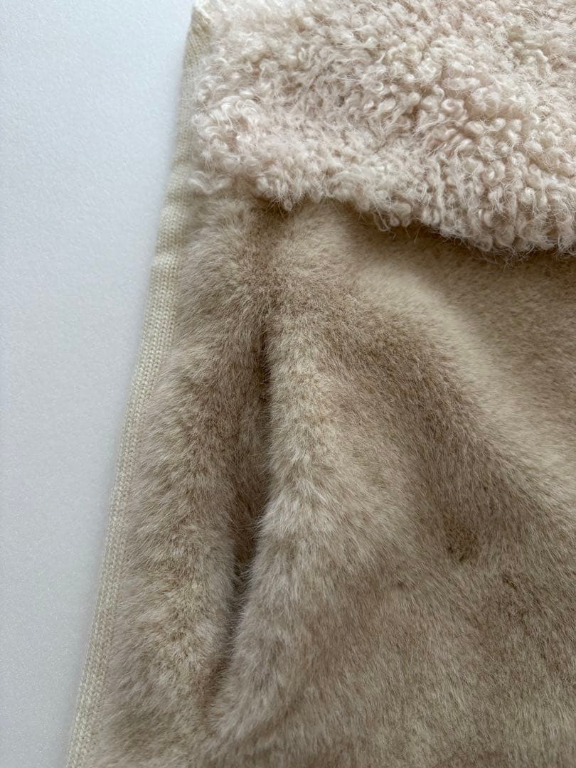 allureville★フェイクファーコンビニットジレ