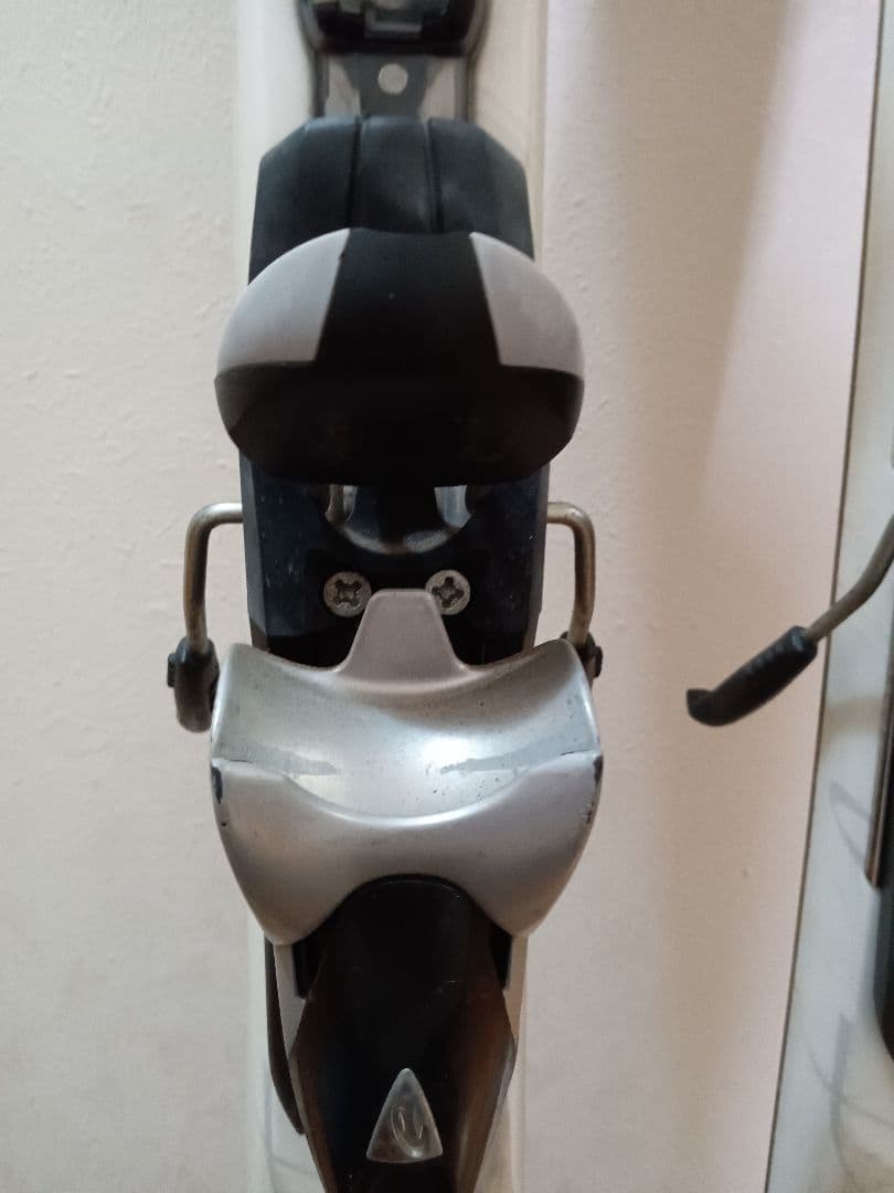 H*y様 Elanホワイトパール　スキービンディング付き160 ✿発送