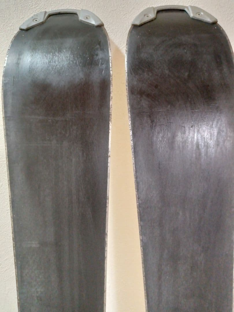 H*y様 Elanホワイトパール　スキービンディング付き160 ✿発送