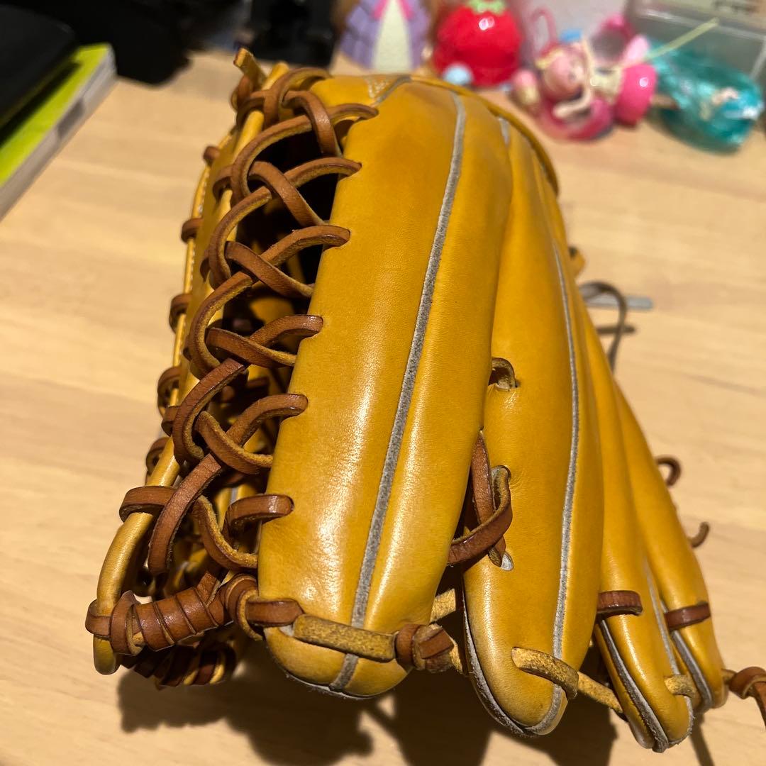 ベースマン超軽量硬式グローブ