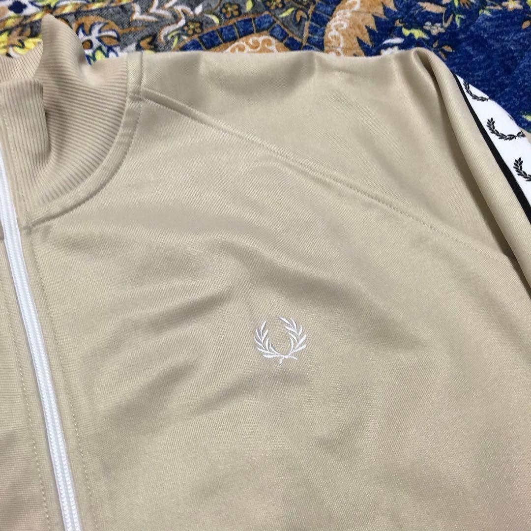 フレッドペリー　トラックジャケット　　XL