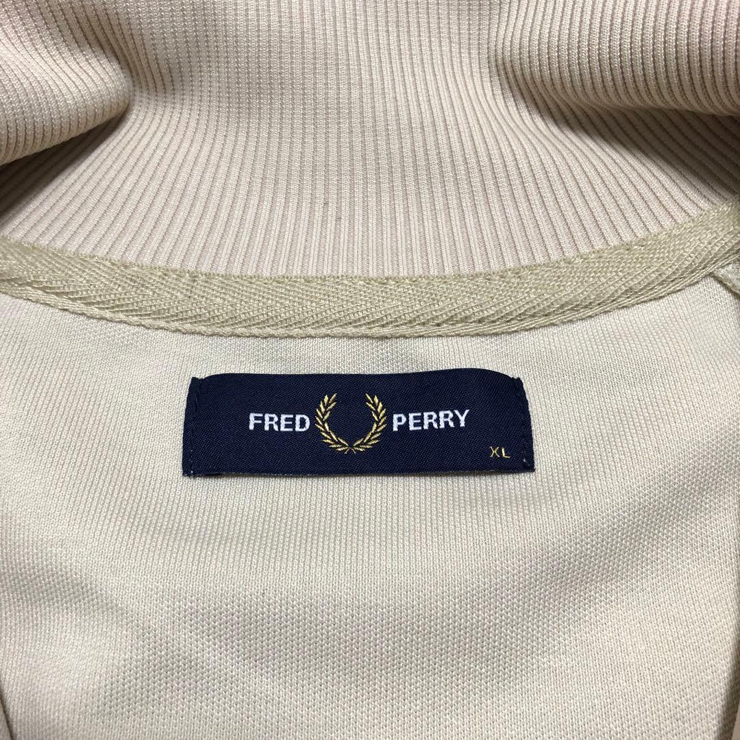 フレッドペリー　トラックジャケット　　XL