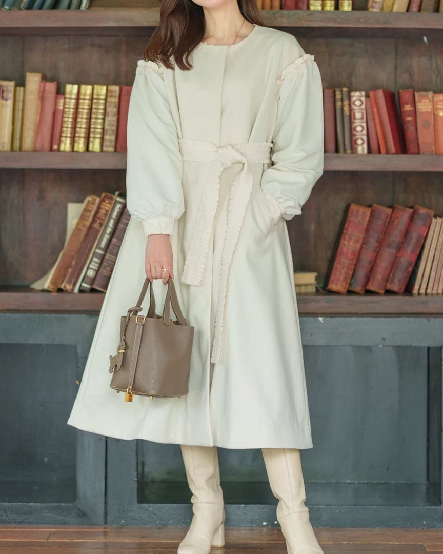 美品♡メゾンエシェル パフスリーブ中綿コート オフホワイト