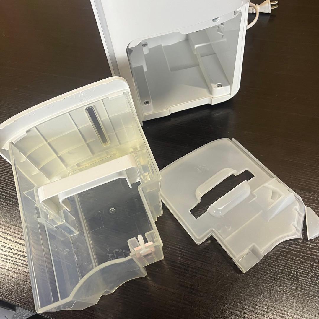 シャープ　衣類乾燥除湿機　プラズマクラスター25000 CV-RH140