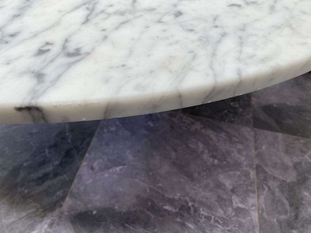 カッシーナ　イクスシー　Cassina lXC ローテーブル　大理石