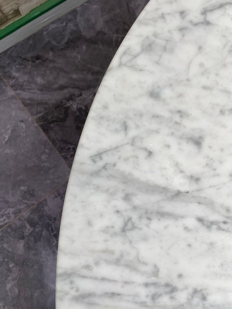 カッシーナ　イクスシー　Cassina lXC ローテーブル　大理石