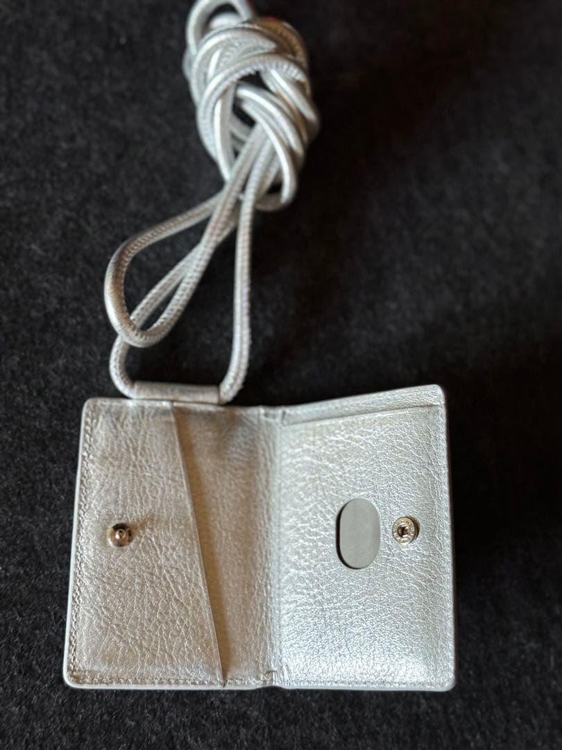 【koba】objects.io iphone シルバー　ショルダー