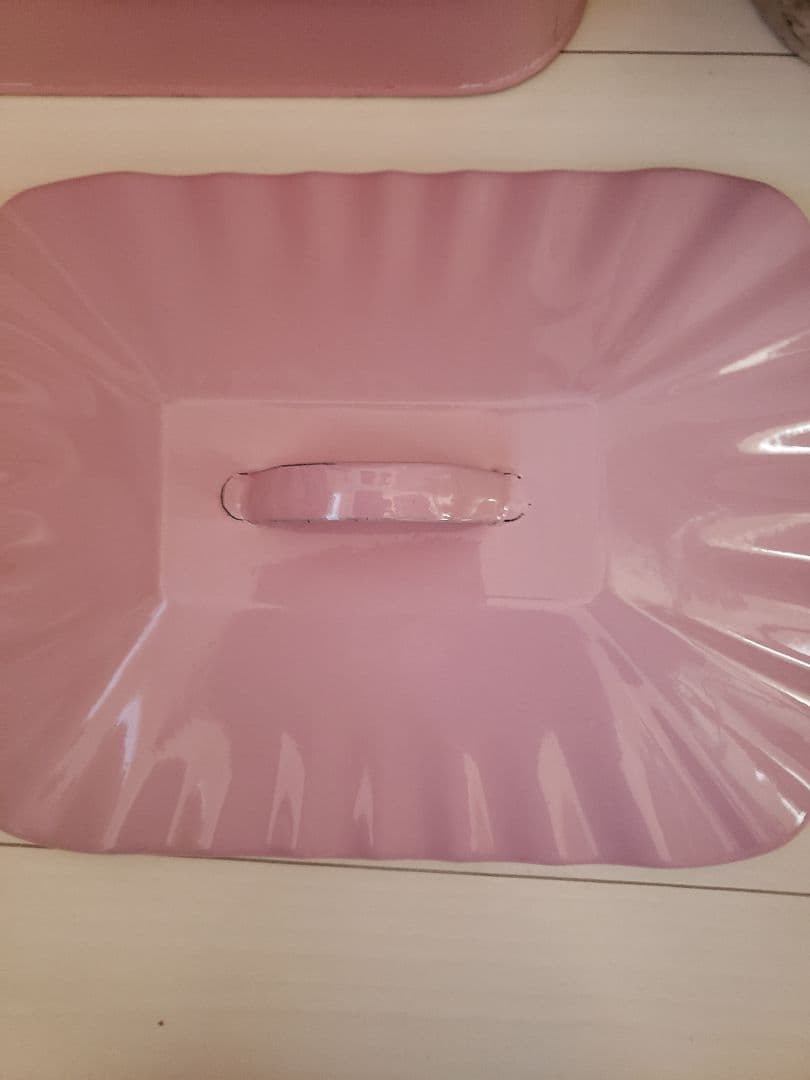 オールドファームハウスホーロー缶