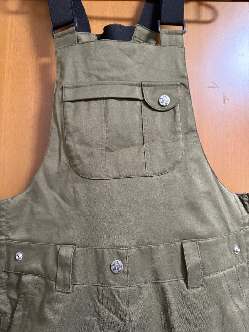 スノーボードビブパンツ