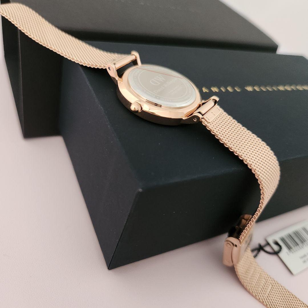 ダニエルウェリントン 文字盤ブラック腕時計 28mm DW00100217