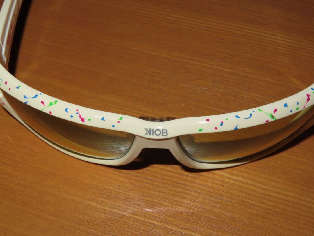 イヨケン/KIOB/Bin5/ホワイトスプラッター/イーズグリーン/ゴールドM