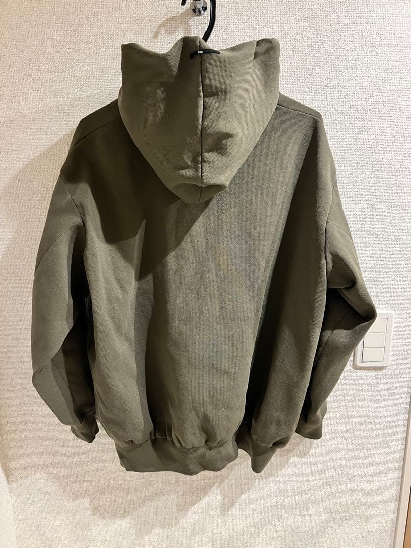 pgg トレーナー　カーキ　完売品　Ｌサイズ