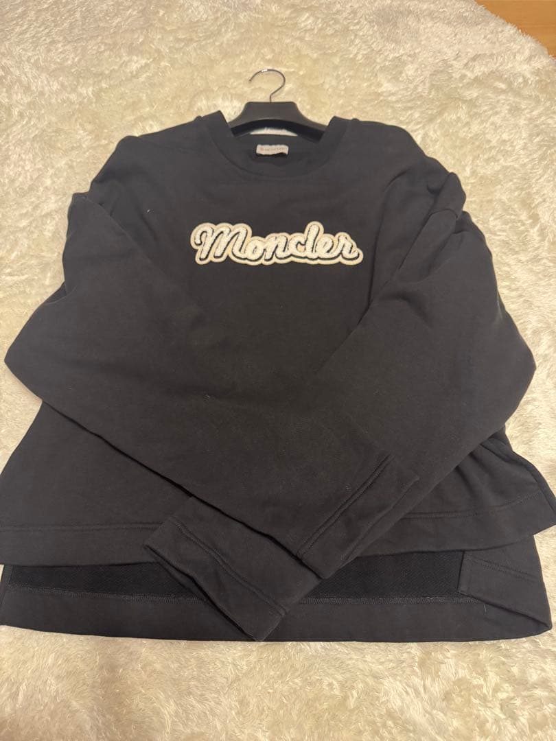 モンクレールトレーナー