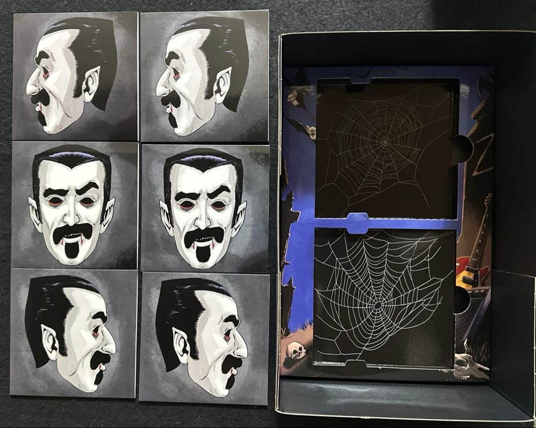 FRANK ZAPPA HALLOWEEN 81ライブ(マント&マスク付き)