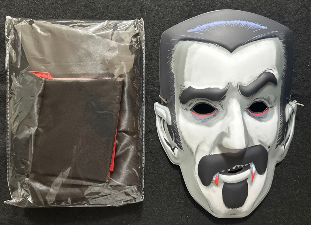 FRANK ZAPPA HALLOWEEN 81ライブ(マント&マスク付き)