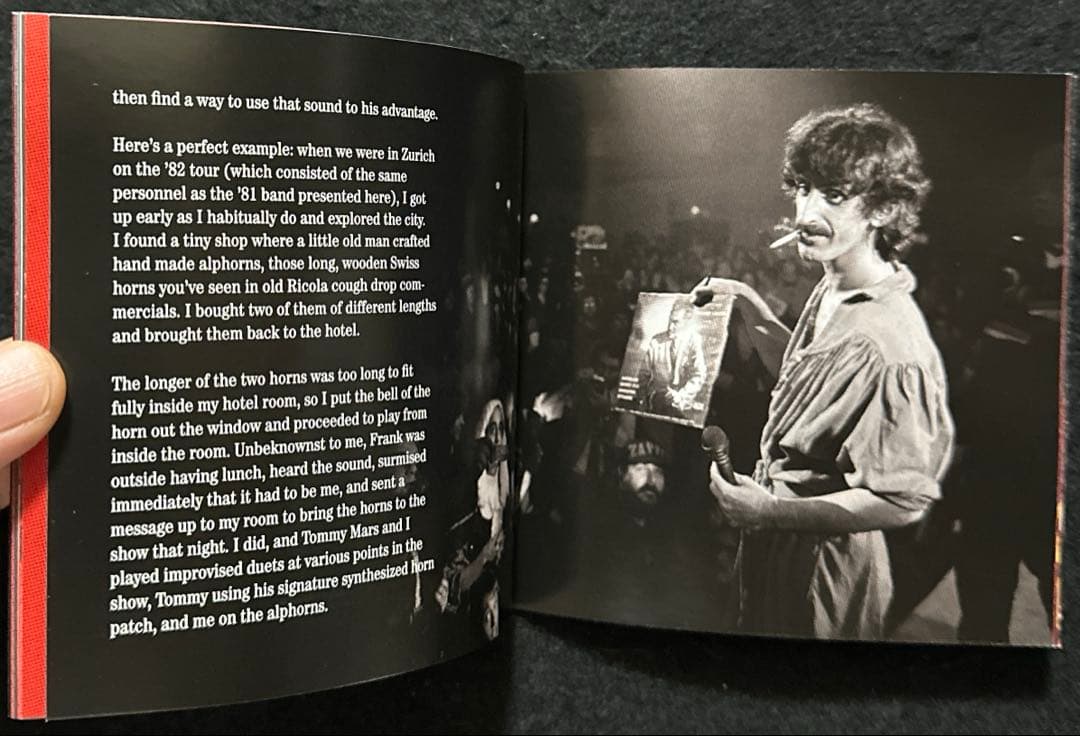 FRANK ZAPPA HALLOWEEN 81ライブ(マント&マスク付き)