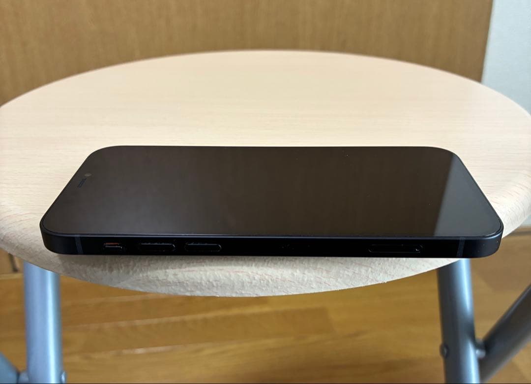 Apple iPhone 12 64GB ブラック 本体