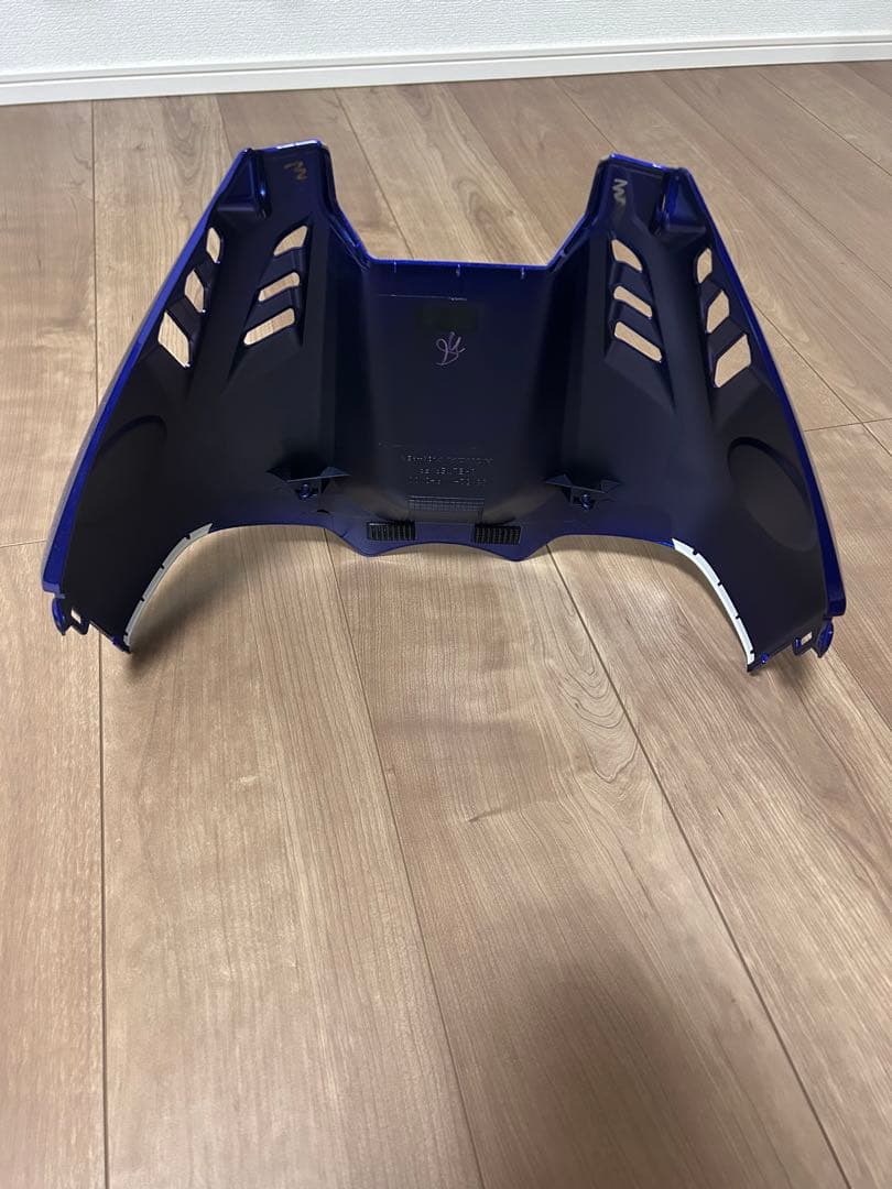 ホンダ CBR1000RR-R フロントタンクカバーマルクマルケスサイン入