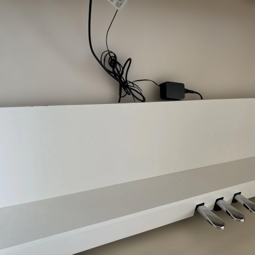 【送料込み】KAWAI KDP75Ｗ　電子ピアノ 22年製