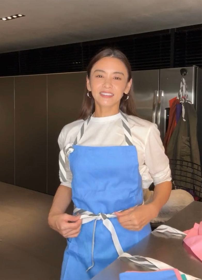 【新色】【新品】滝沢眞規子 タキマキTAKIMAKI エプロン