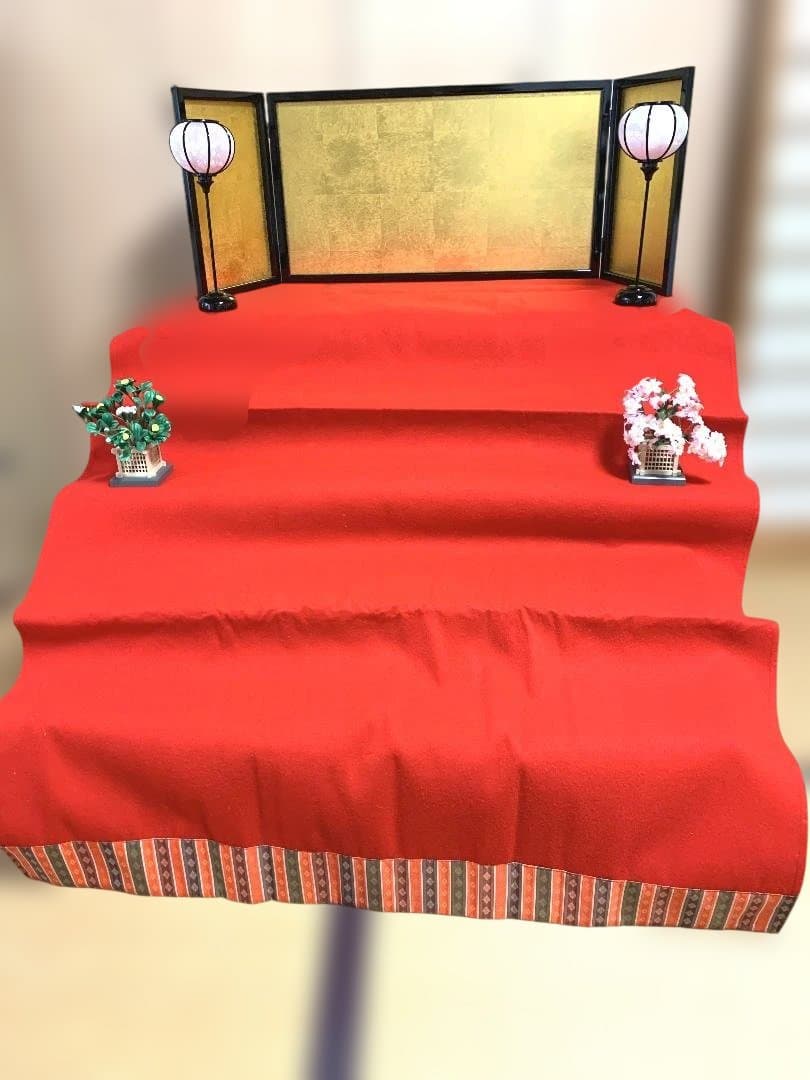 雛壇 ５段 桐 (＋赤フェルトと金屏風) 雛人形