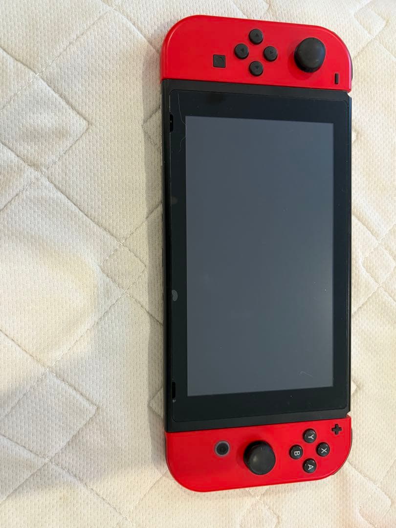 Nintendo Switch 本体　スーパーマリオオデッセイ赤ジョイコン