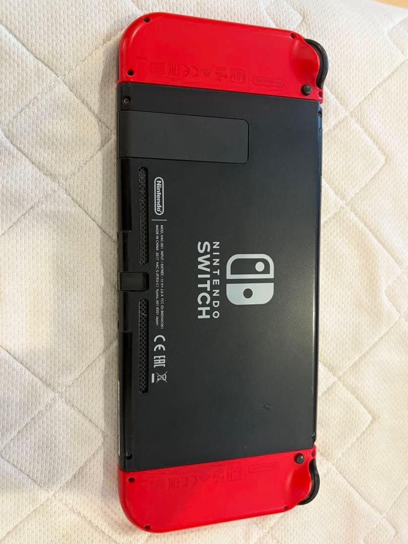 Nintendo Switch 本体　スーパーマリオオデッセイ赤ジョイコン
