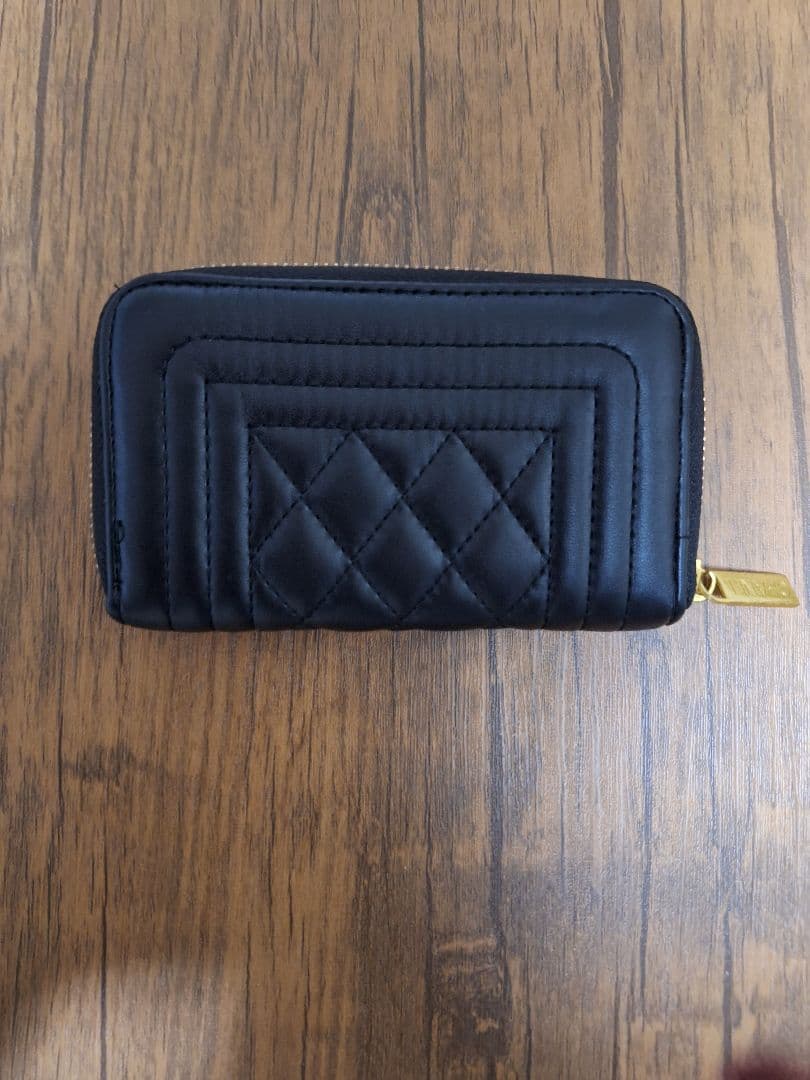 CHANEL　ノベルティ　カードミニ財布