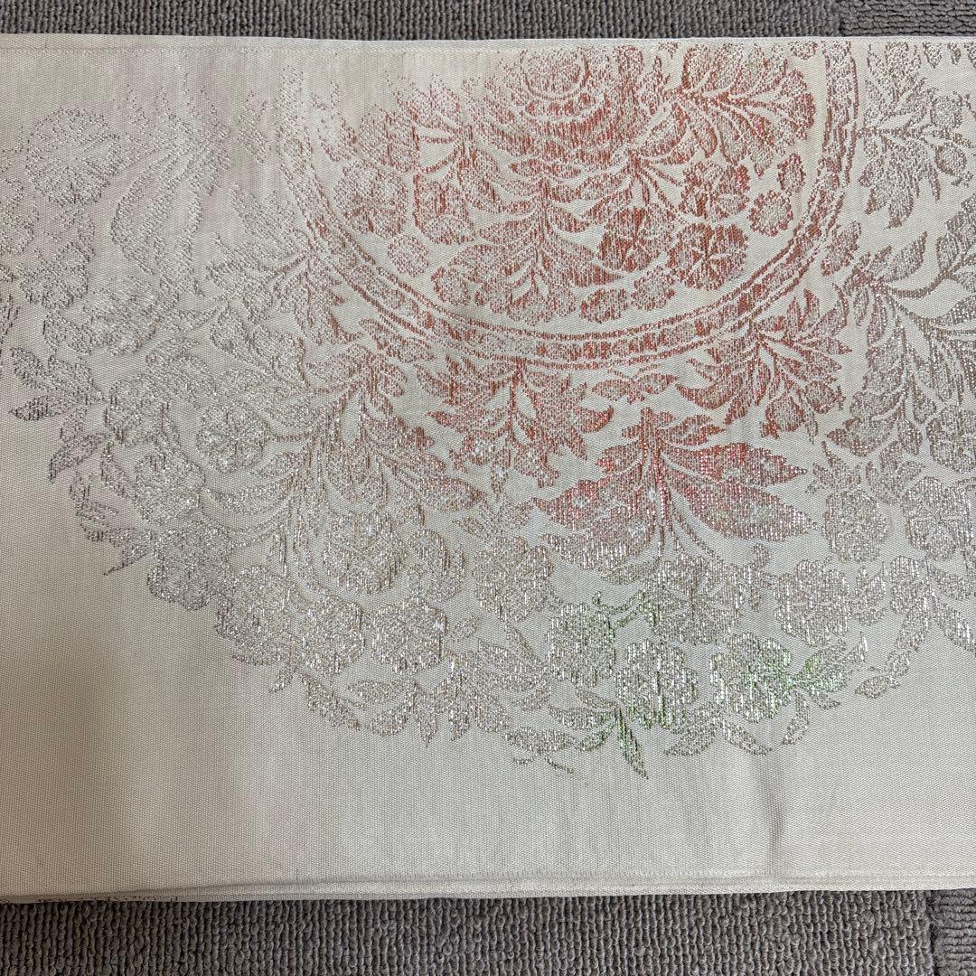 本袋帯【龍村平蔵製】宝鏡唐華文 瑞花 宝相華 お太鼓柄 金色 ベージュ 逸品