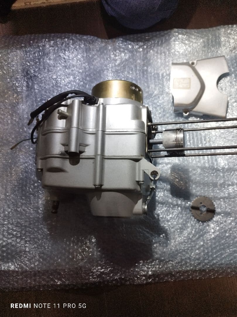 スーパーカブ エンジン 中華エンジン 110cc