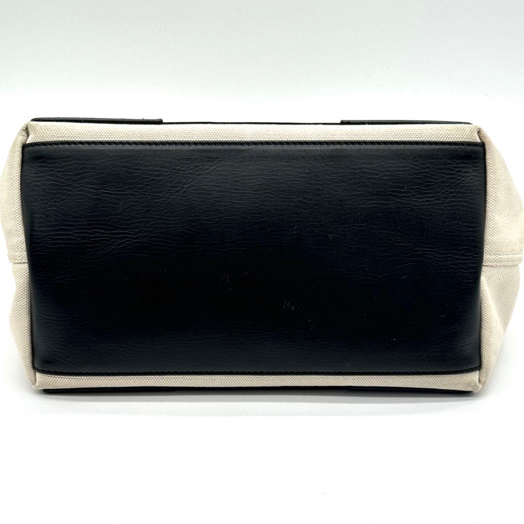 バレンシアガ ネイビーカバス S レザー ハンド トートバッグ ポーチ付 白