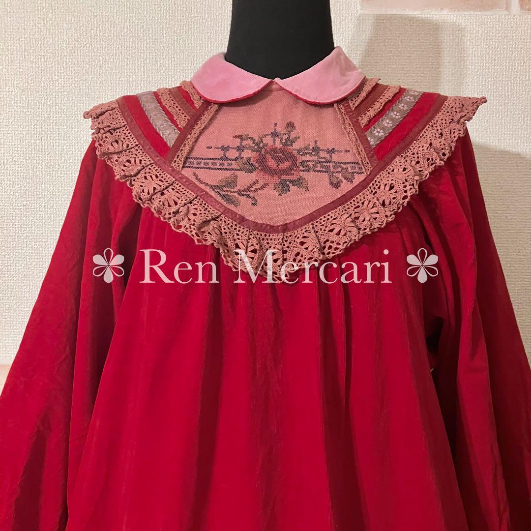 ストロベリーレッド コーデュロイ お花刺繍のチュールヨークワンピース