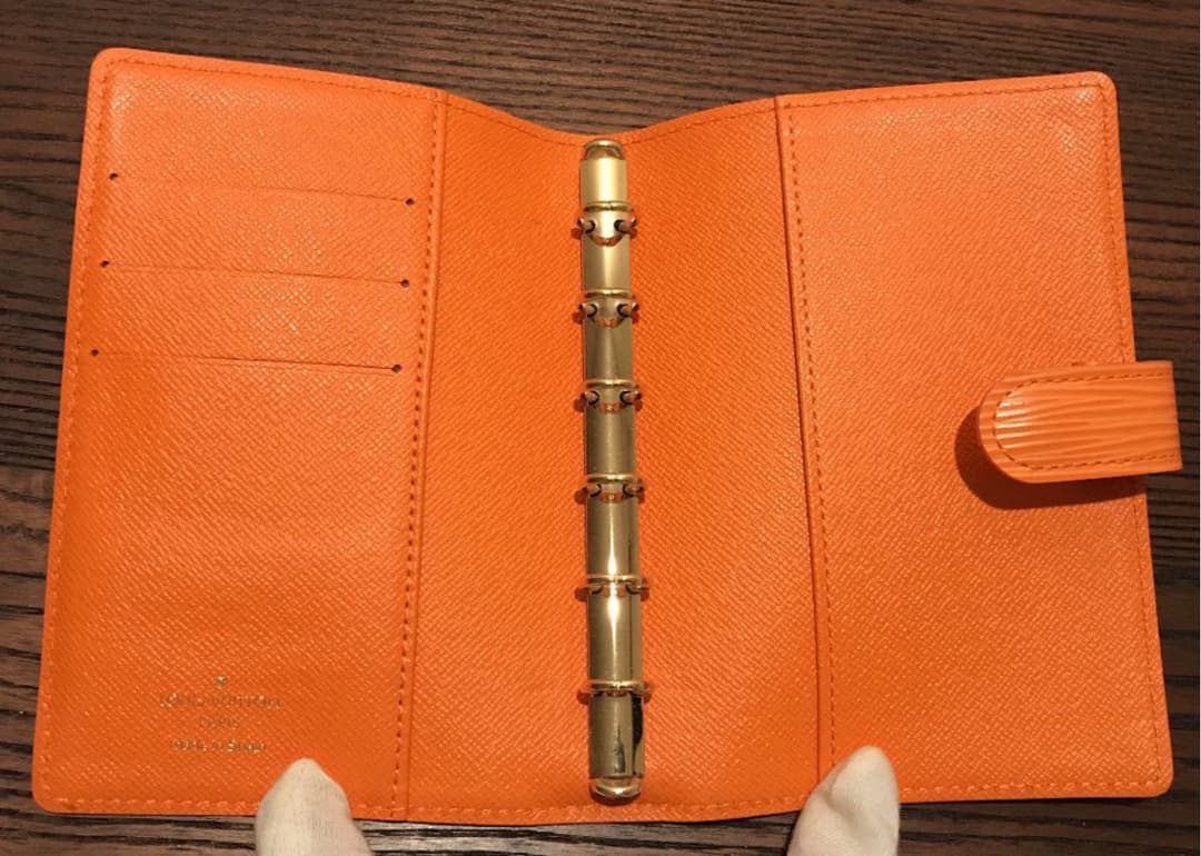 【未使用】ルイヴィトン エピ 手帳カバー オレンジ
