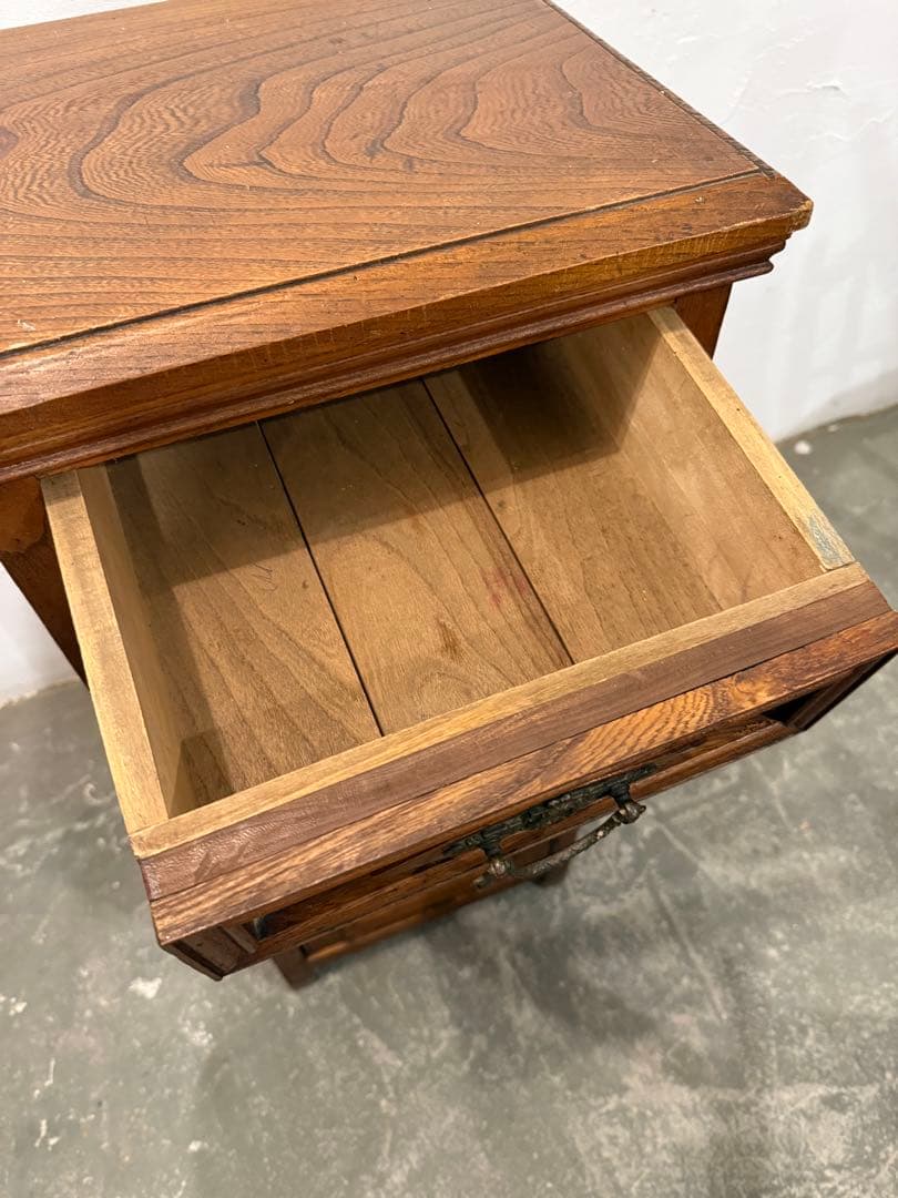 ヴィンテージ　木製サイドテーブル　ベッドサイドテーブル　フランス