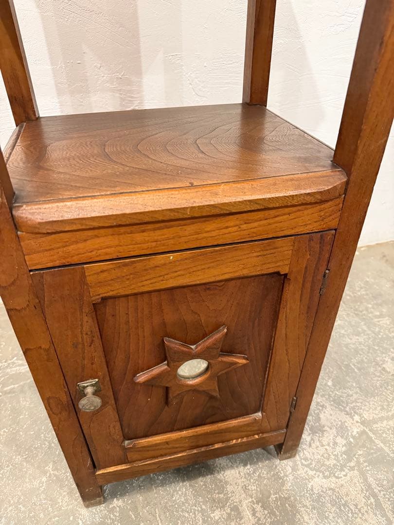 ヴィンテージ　木製サイドテーブル　ベッドサイドテーブル　フランス