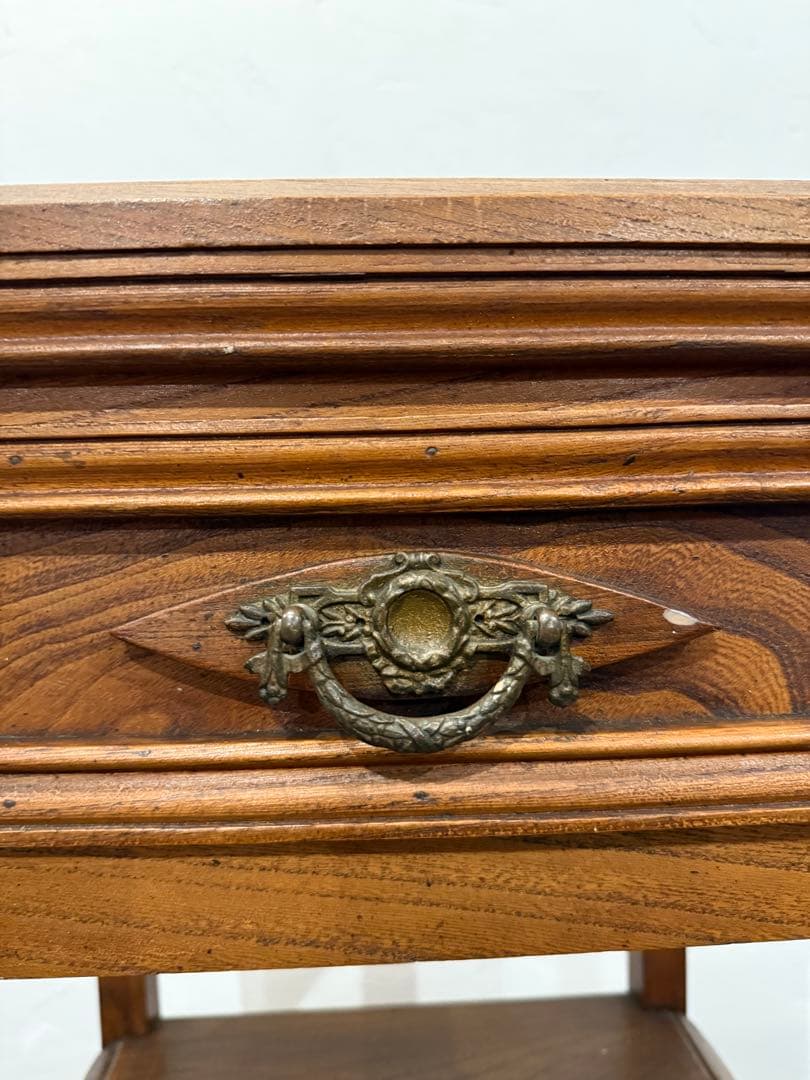 ヴィンテージ　木製サイドテーブル　ベッドサイドテーブル　フランス