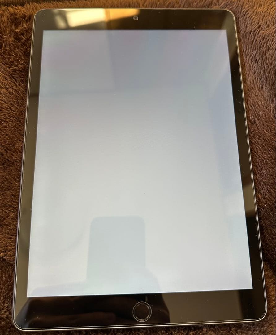 ys33　Apple iPad 第9世代 64GB Wi-Fi