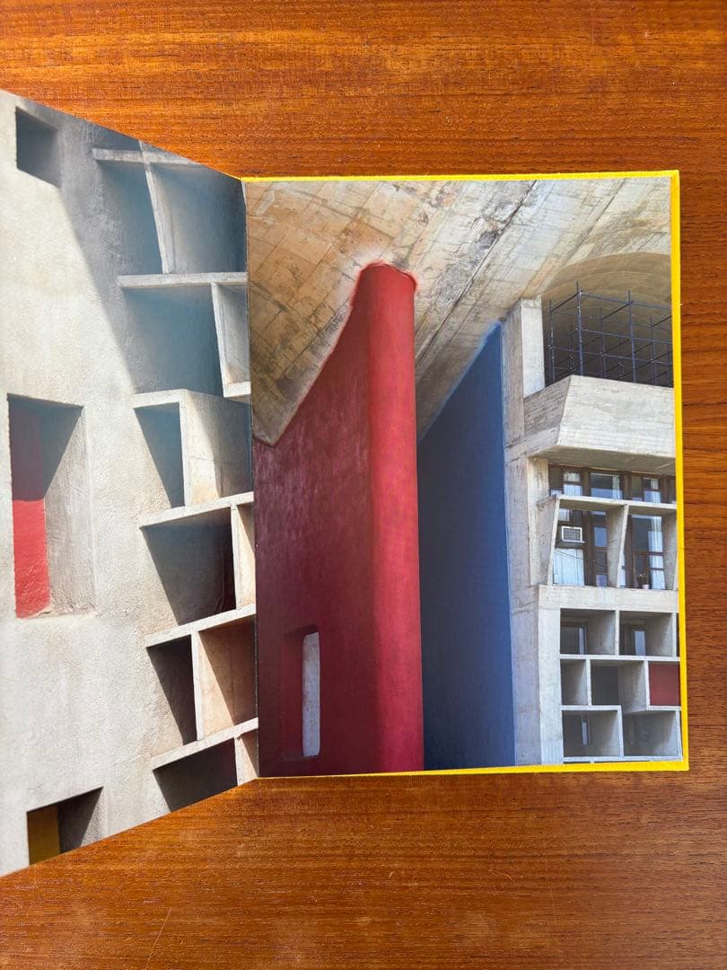 THE OPEN HAND Le Corbusier’s Chandigarh