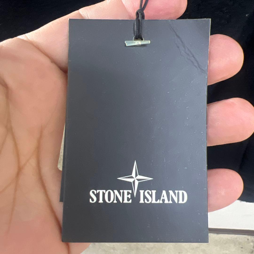 わ*き様 新宿伊勢丹購入ストーンアイランド肉厚ニットアウターネイビーM