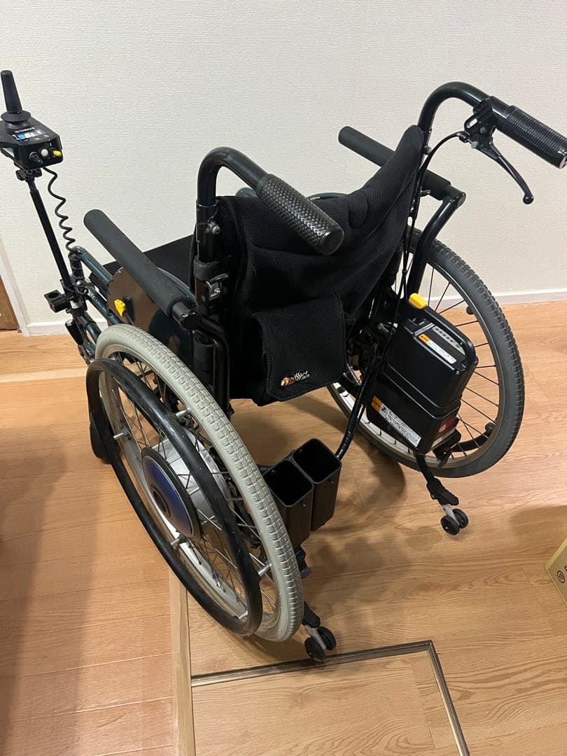 友、季　1/3 電動車椅子 ヤマハ　JWユニット (駆動部)なし