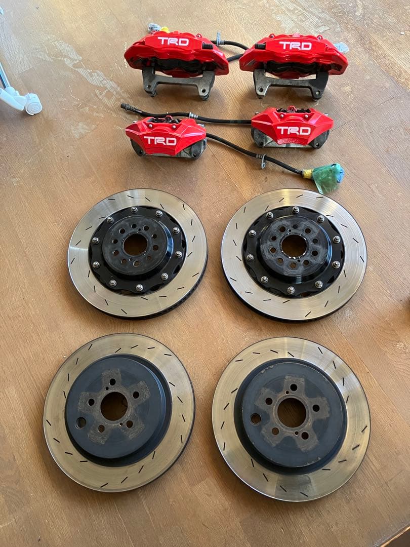 美品　ZN6　86　TRD　4・2pot　キャリパー　前後セット