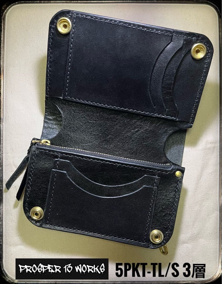 栃木レザー ミドル トラッカーウォレット 三層 ピックポケット無し